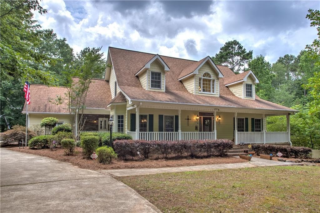 5 bedroom, 6 bathroom, 5,843 sq ft single family residence sold at 1220 Peachtree Road, Hoschton, GA 30548
