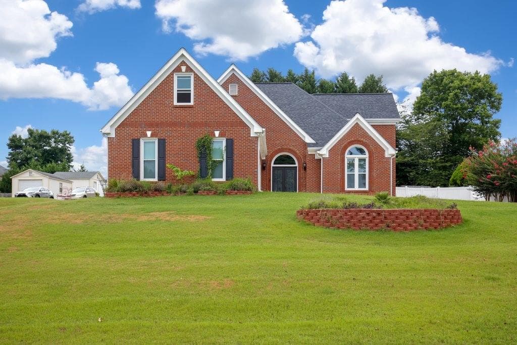 2712 Whitecrest Circle, Conyers, GA 30013 — most recent listing photo