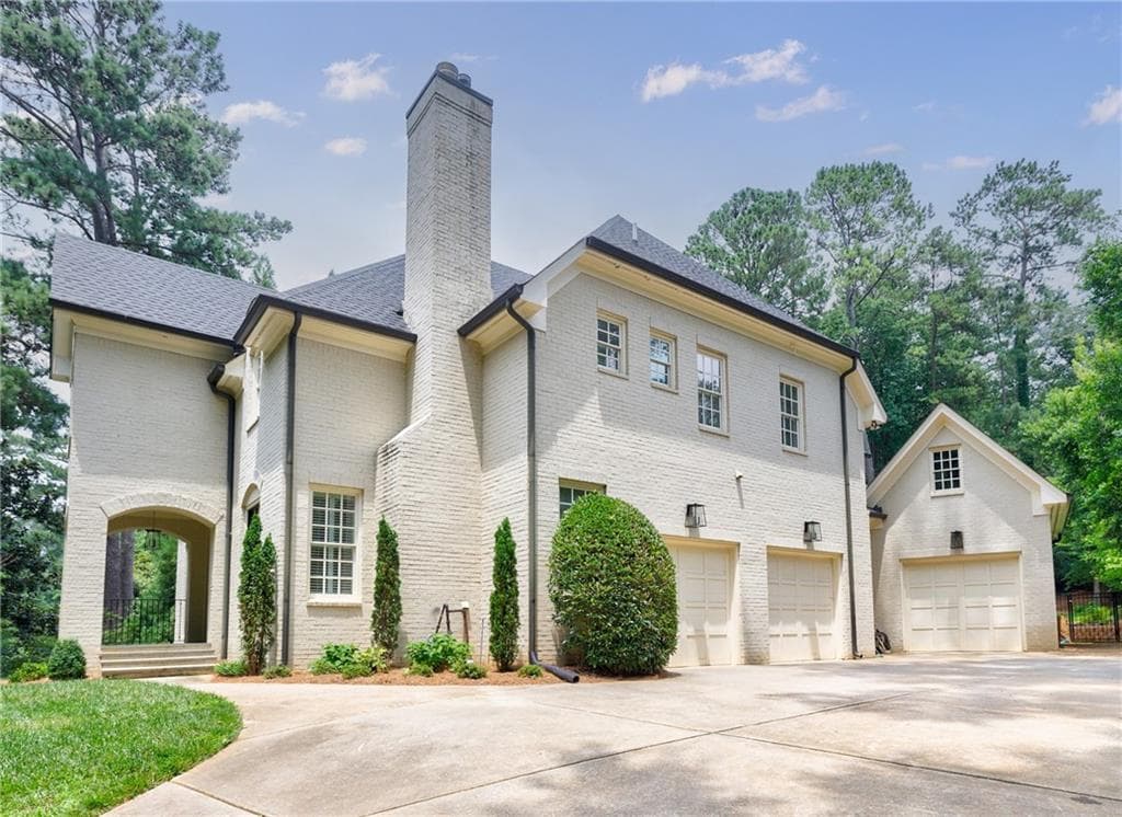 6 bedroom, 6 bathroom, 6,760 sq ft single family residence sold at 4371 Skyland Drive, Atlanta, GA 30342