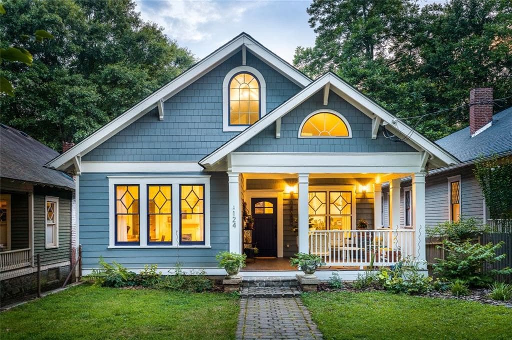 5 bedroom, 3 bathroom, 3,000 sq ft single family residence sold at 124 WARREN Street, Atlanta, GA 30317