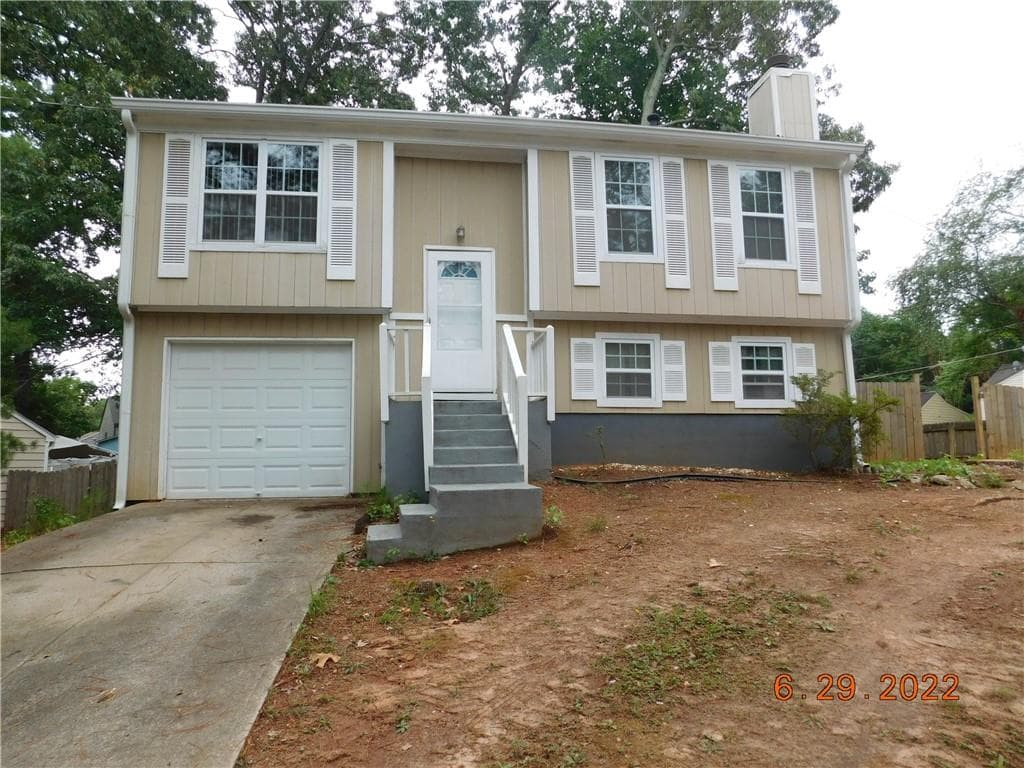 4627 Garden Hills Drive, Stone Mountain, GA 30083 — most recent listing photo