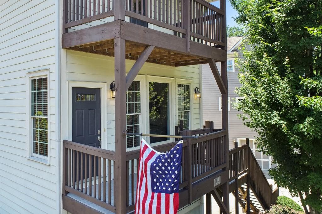 4 bedroom, 4 bathroom, 2,764 sq ft townhouse sold at 1181 Davis Place L, Atlanta, GA 30318