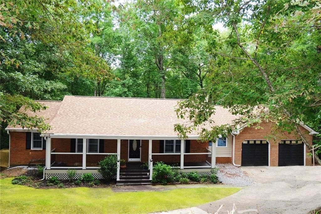 6970 Heard Road, Cumming, GA 30041 — most recent listing photo