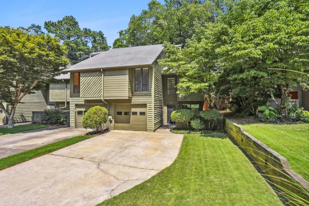 1016 Creatwood Circle, Smyrna, GA 30080 — most recent listing photo