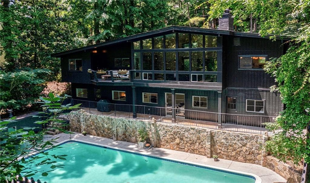 4 bedroom, 3 bathroom, 3,192 sq ft single family residence sold at 4207 Mcclatchey Circle, Atlanta, GA 30342