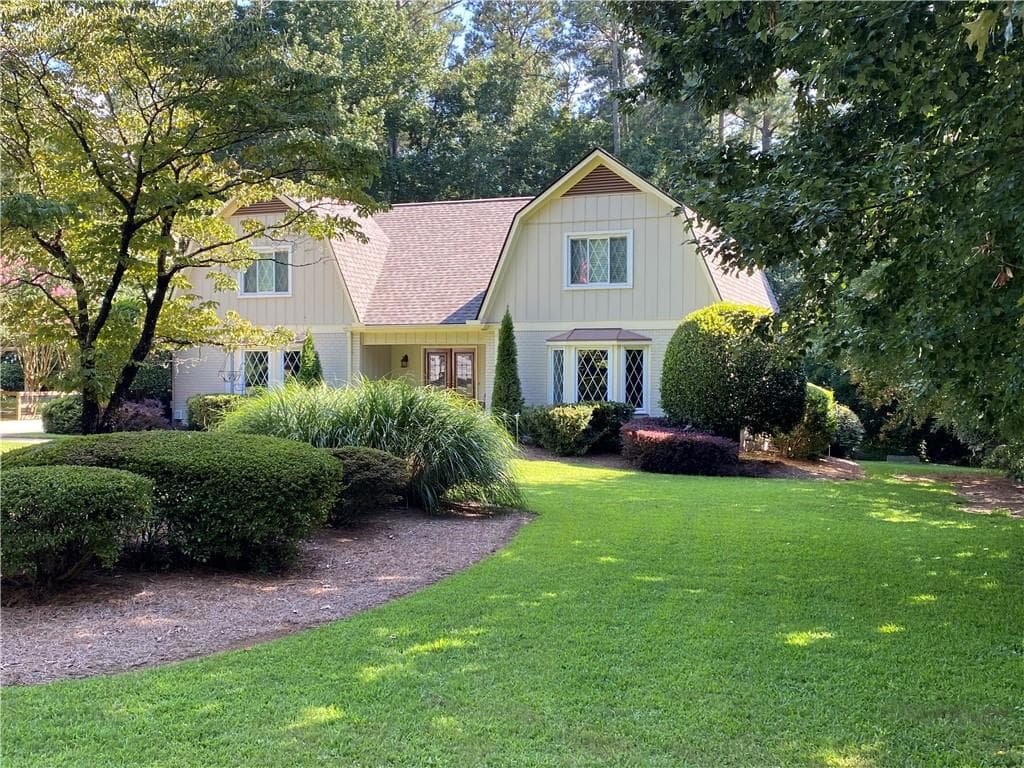 395 Robin Court, Roswell, GA 30076 — most recent listing photo