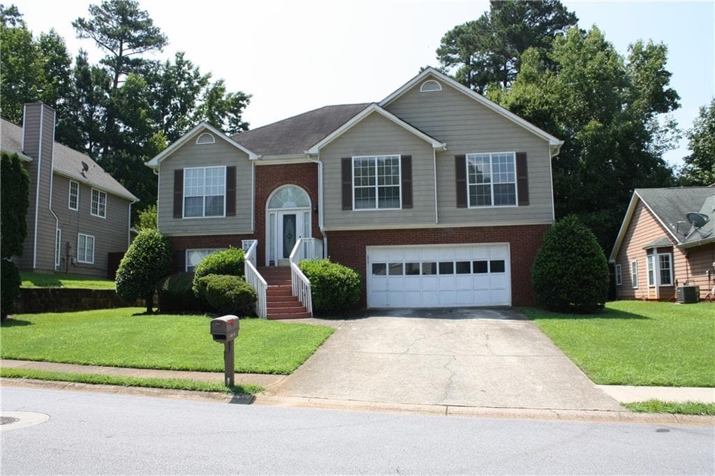 3165 Shady Woods Circle, Lawrenceville, GA 30044 — most recent listing photo