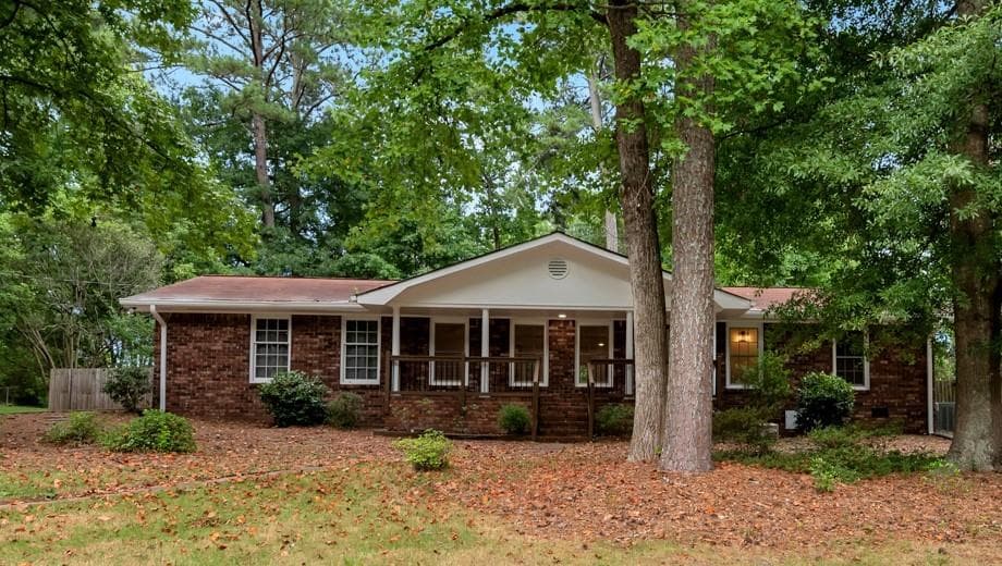 1113 Seven Springs Circle, Marietta, GA 30068 — most recent listing photo