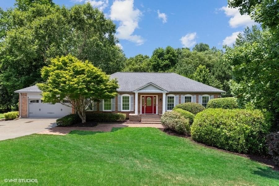 5204 Fleur De Lis Court, Dunwoody, GA 30360 — most recent listing photo