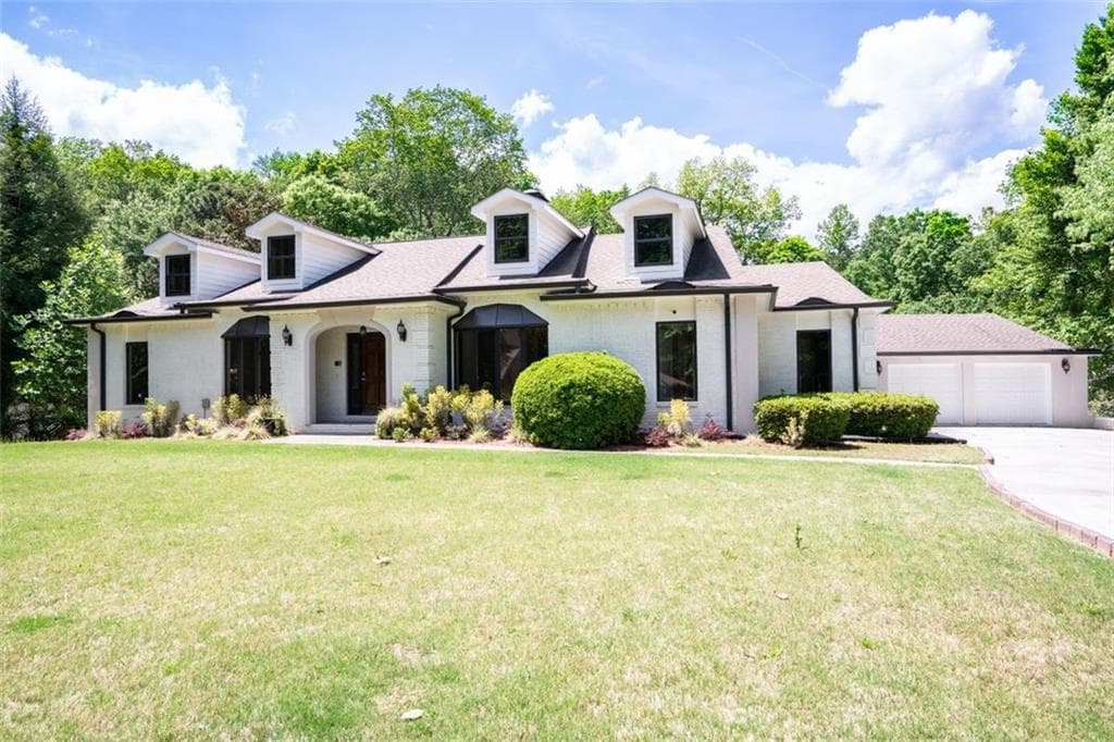 620 Valley Hall Drive, Sandy Springs, GA 30350 — most recent listing photo