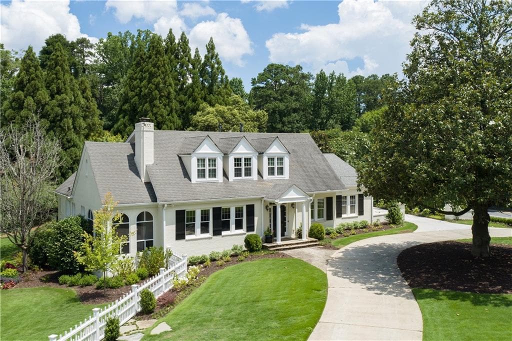 5 bedroom, 5 bathroom, 3,974 sq ft single family residence sold at 1124 Berkshire Road, Atlanta, GA 30306