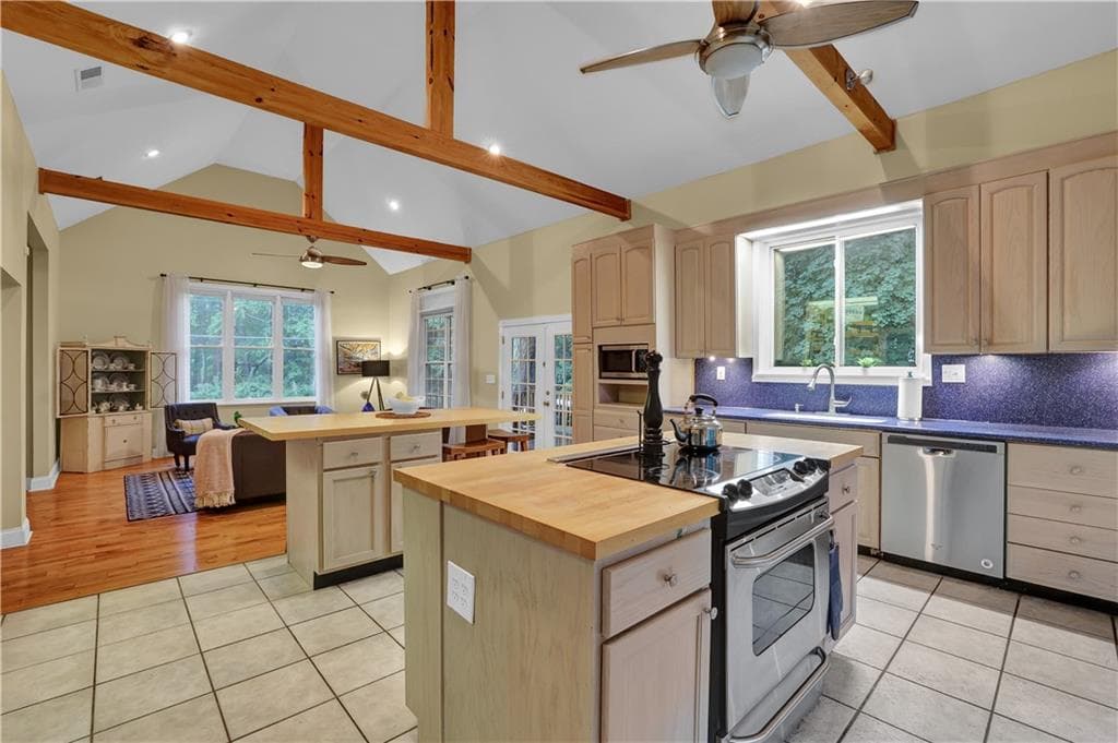112 Myrtle Road, Woodstock, GA 30189 — most recent listing photo