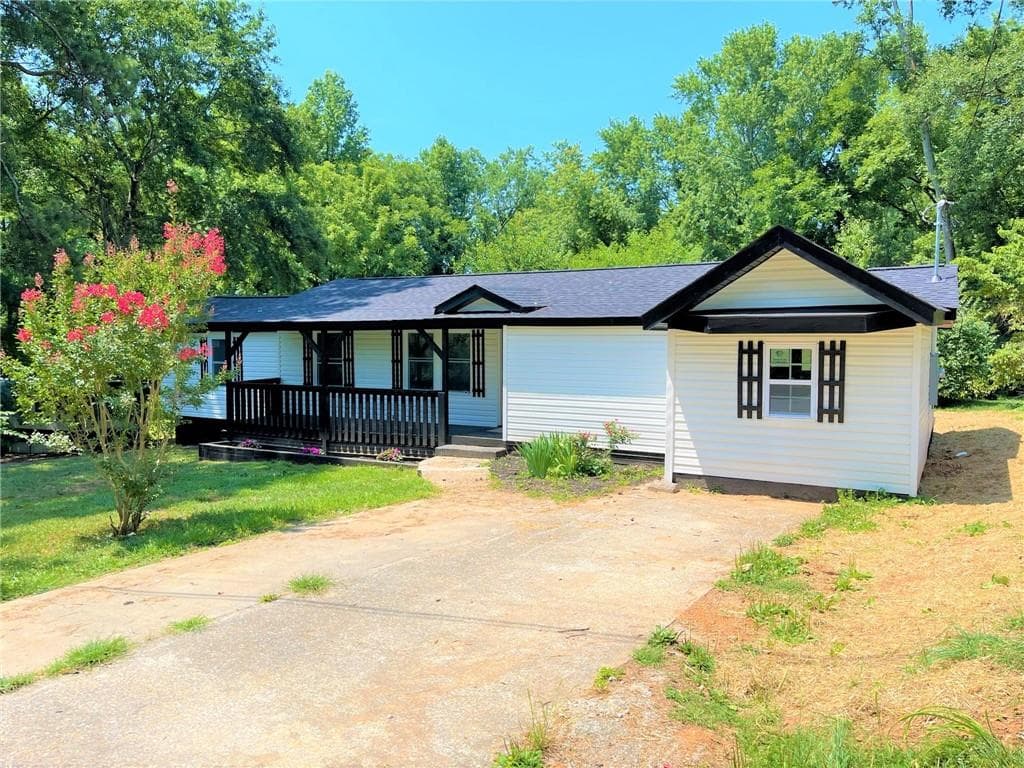 195 Grady Street, Jasper, GA 30143 — most recent listing photo