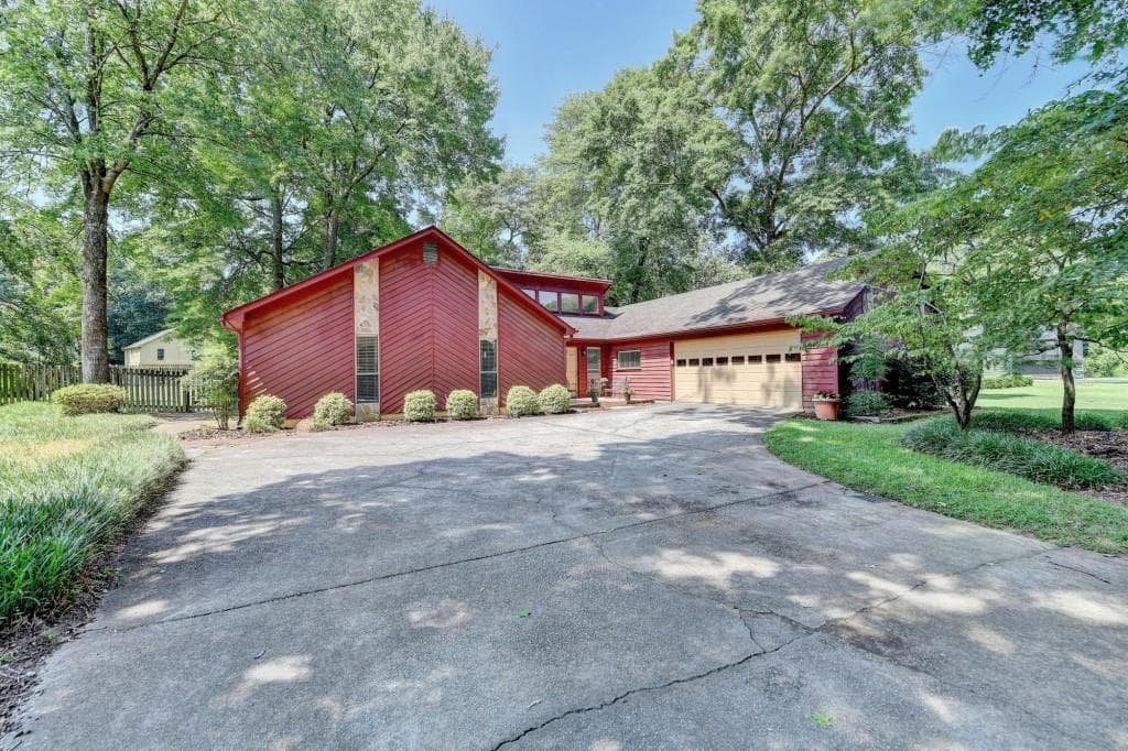 4322 Whitecap Lane, Peachtree Corners, GA 30092 — most recent listing photo