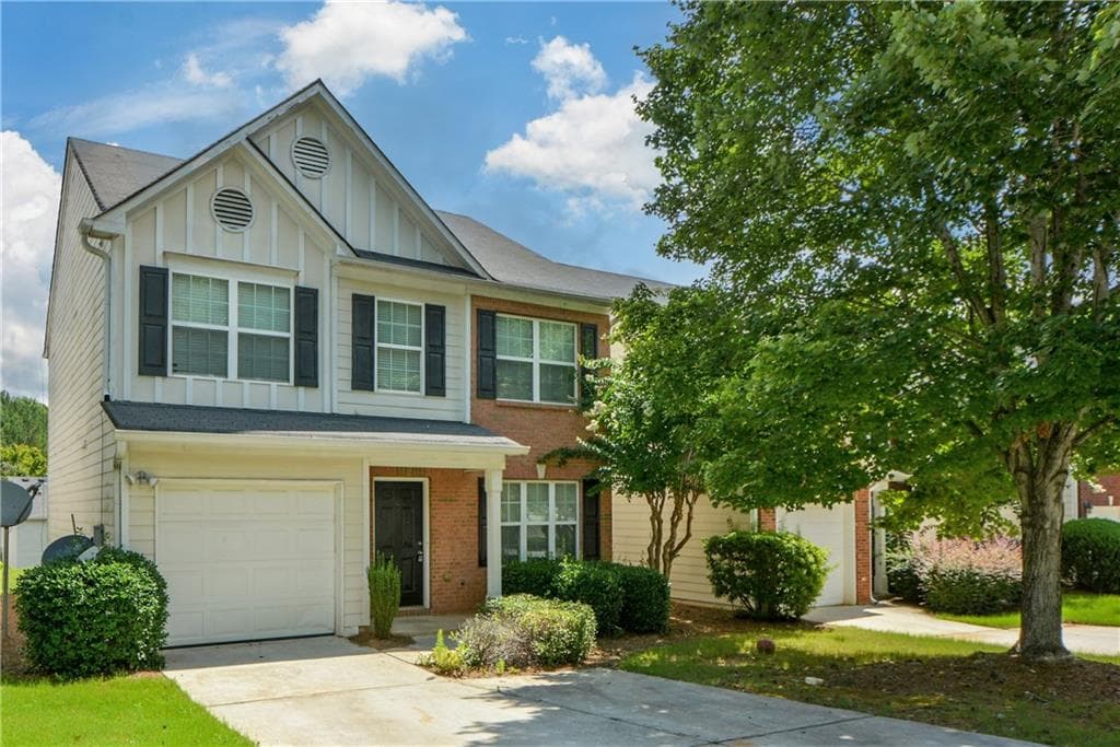 9482 Lakeview Road, Union City, GA 30291 — most recent listing photo