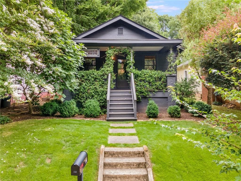 3 bedroom, 1 bathroom, 864 sq ft single family residence sold at 116 Estoria Street, Atlanta, GA 30316