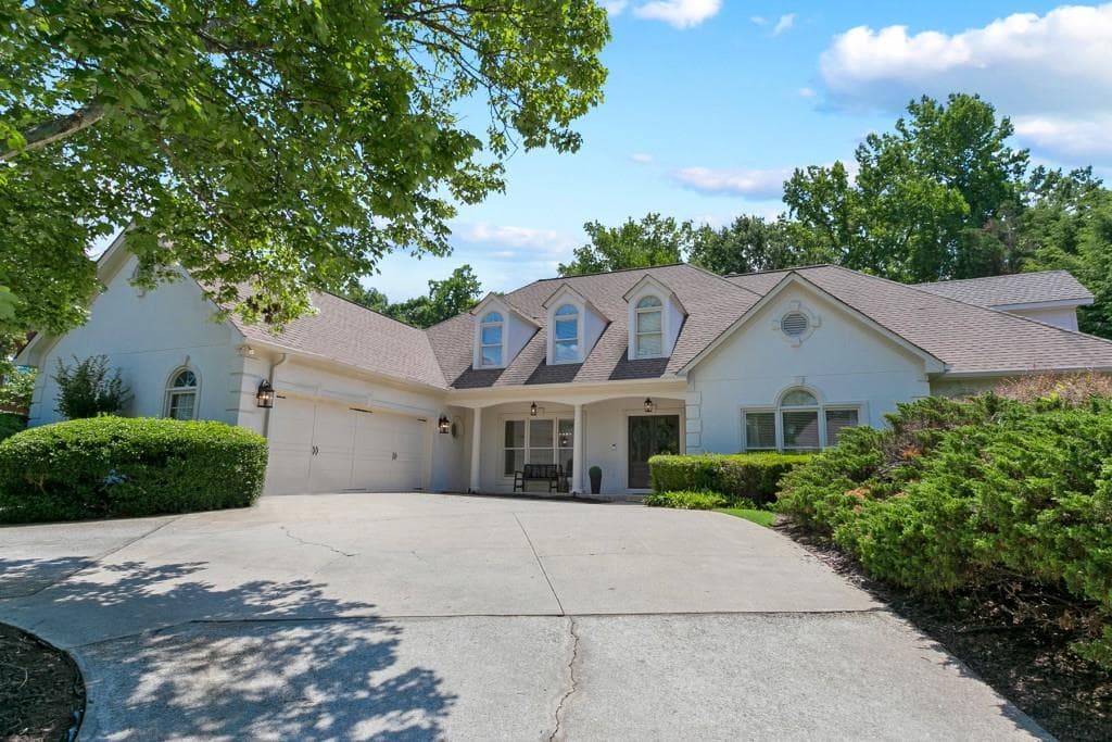 6230 Westchester Place, Cumming, GA 30040 — most recent listing photo