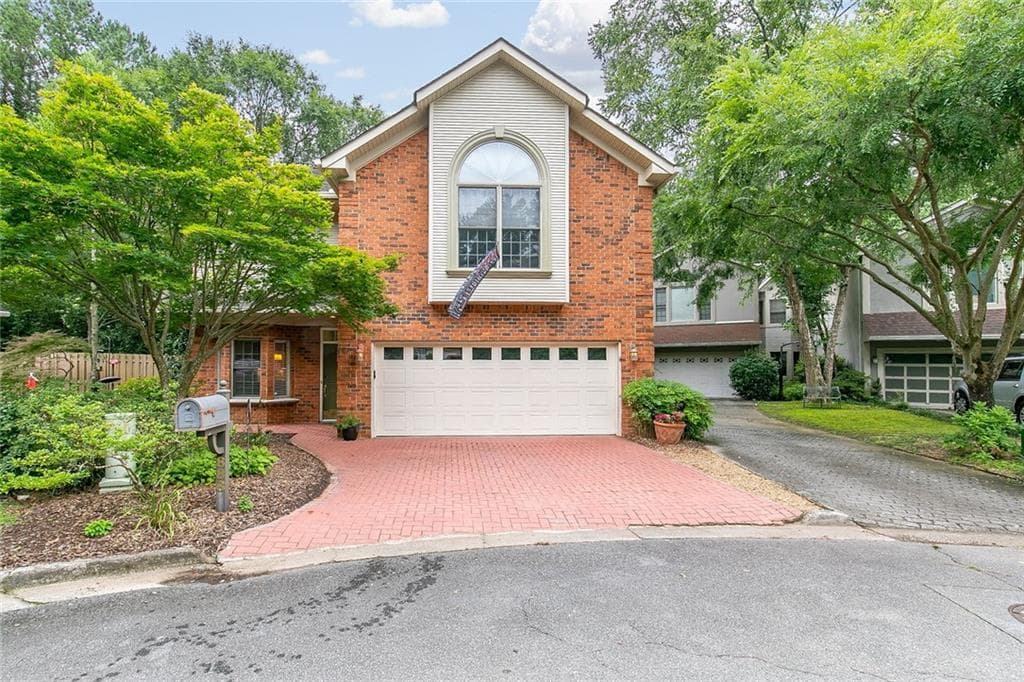 886 Heritage Place, Decatur, GA 30033 — most recent listing photo