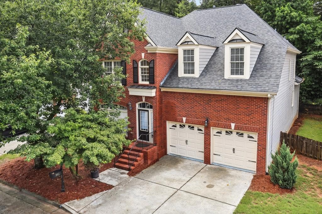 5 bedroom, 5 bathroom, 4,962 sq ft single family residence sold at 996 Pitts Road C, Sandy Springs, GA 30350