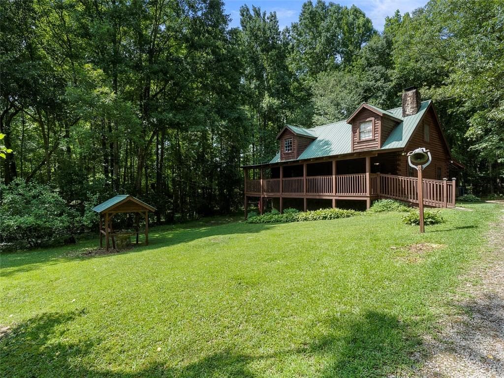 3 bedroom, 2 bathroom, 1,404 sq ft single family residence sold at 174 Camp Circle, Dallas, GA 30132
