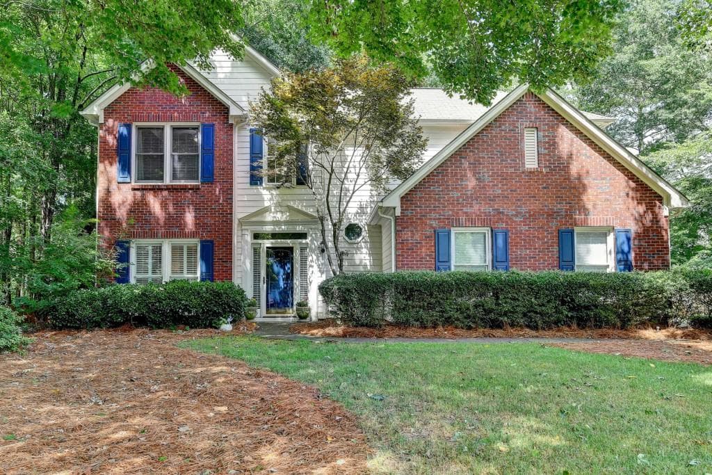 3 bedroom, 3 bathroom, 1,900 sq ft single family residence sold at 6520 Fairfield Trace, Suwanee, GA 30024