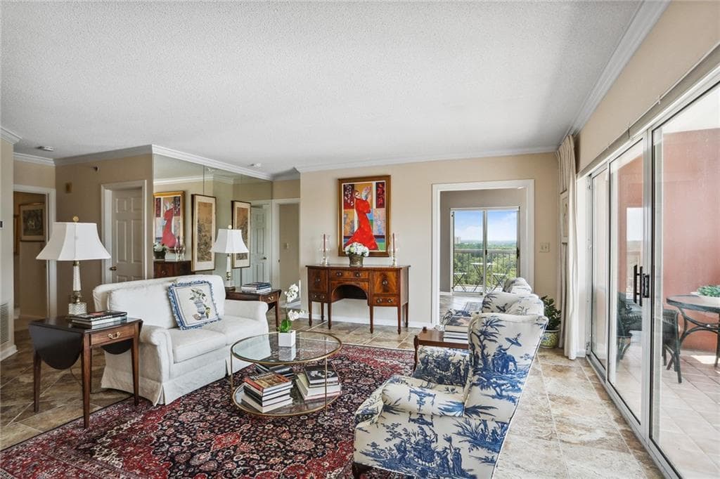 2 bedroom, 2 bathroom, 1,870 sq ft condominium sold at 3435 Kingsboro Road 1703, Atlanta, GA 30326