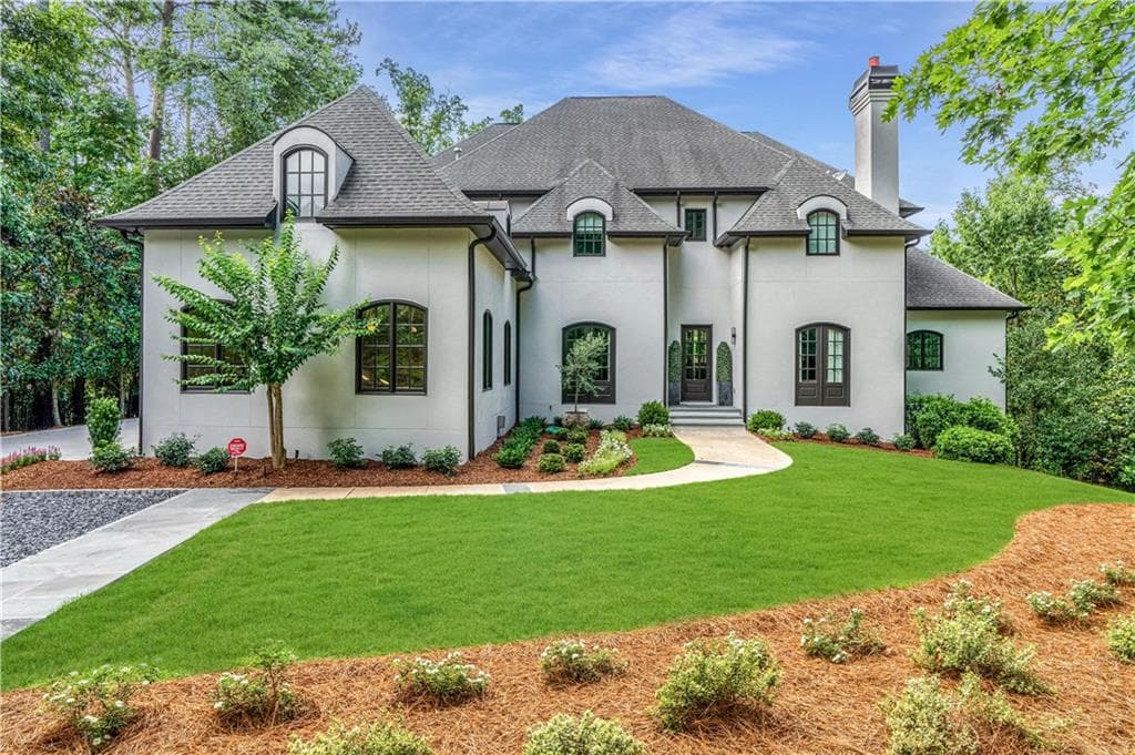 6 bedroom, 8 bathroom, 9,000 sq ft single family residence sold at 725 Londonberry Road, Sandy Springs, GA 30327