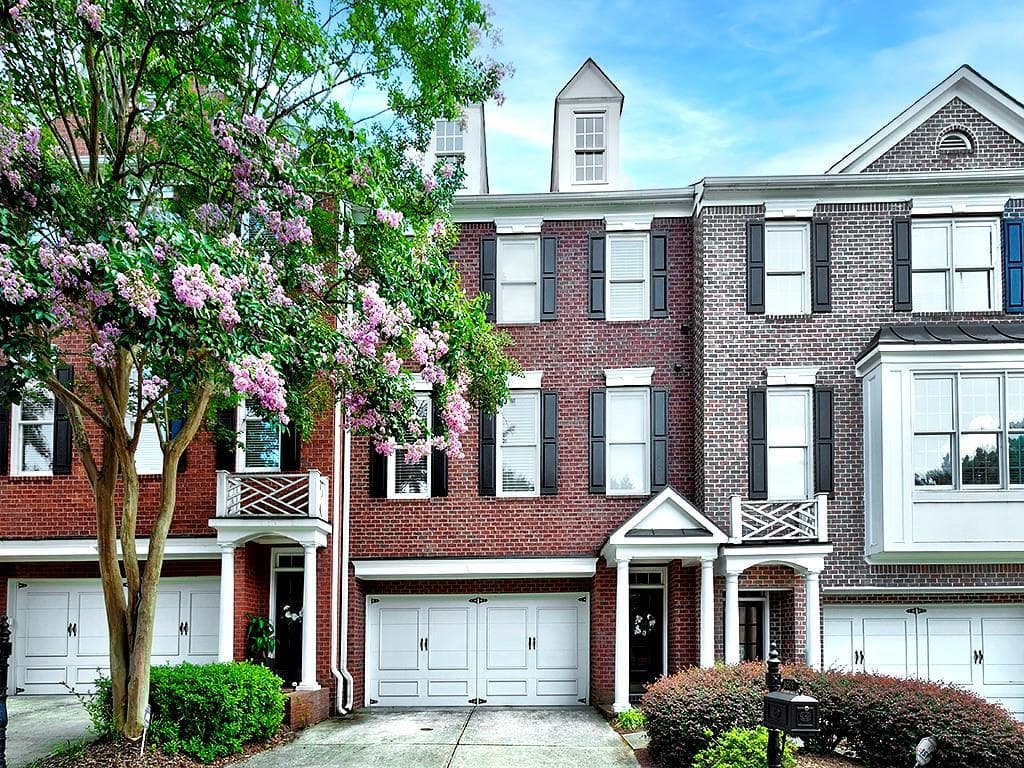 4609 Village Green Drive, Roswell, GA 30075 — most recent listing photo