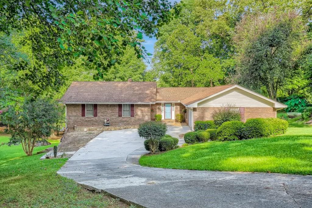 5249 E Shore Drive, Conyers, GA 30094 — most recent listing photo