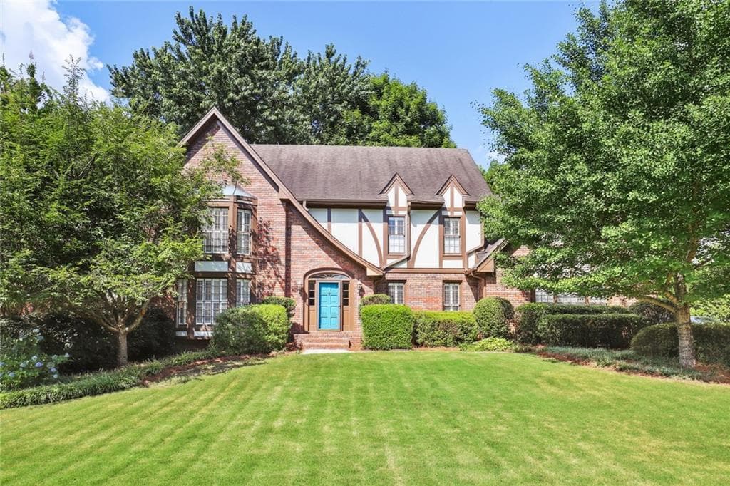 1005 Redstone Lane, Dunwoody, GA 30338 — most recent listing photo