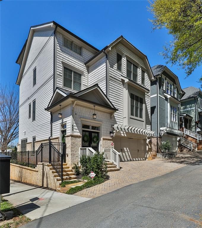 4 bedroom, 4 bathroom, 3,195 sq ft single family residence sold at 680 Drewry Street, Atlanta, GA 30306