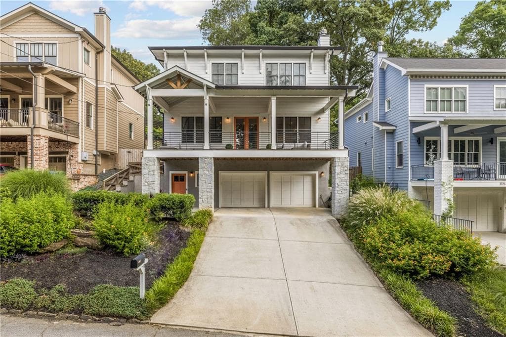 4 bedroom, 4 bathroom, 2,600 sq ft single family residence sold at 1179 Foster Place, Atlanta, GA 30318