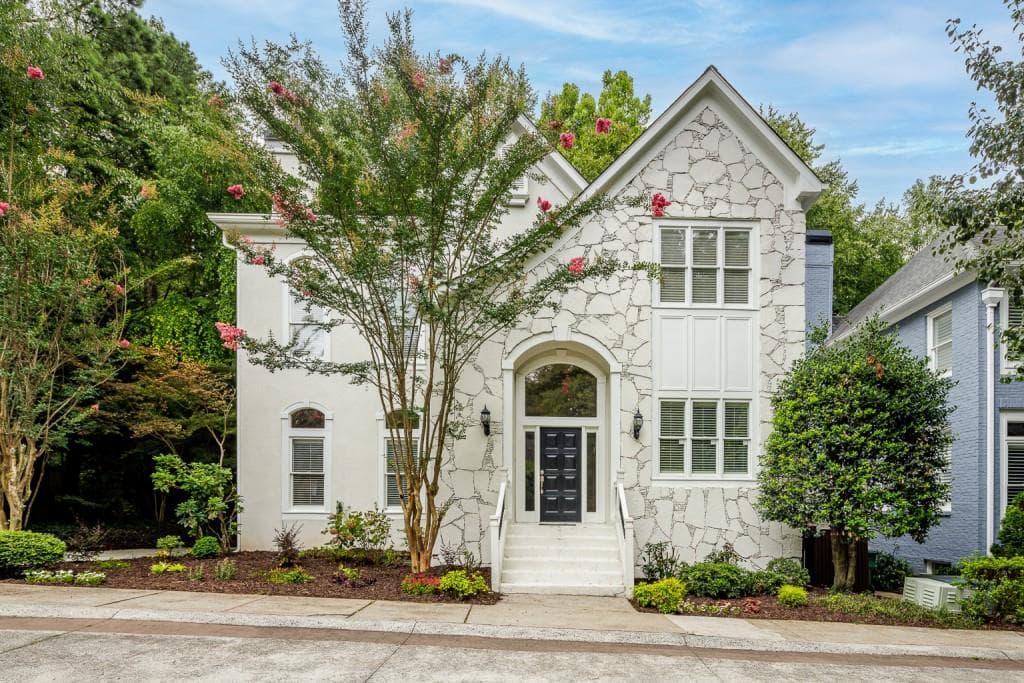 3 bedroom, 4 bathroom, 2,948 sq ft single family residence sold at 27 Greenland Trace, Atlanta, GA 30342