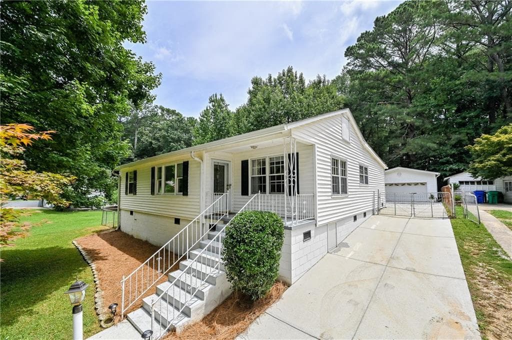 3 bedroom, 2 bathroom, 1,876 sq ft single family residence sold at 1697 Beacon Hill Boulevard, Atlanta, GA 30329