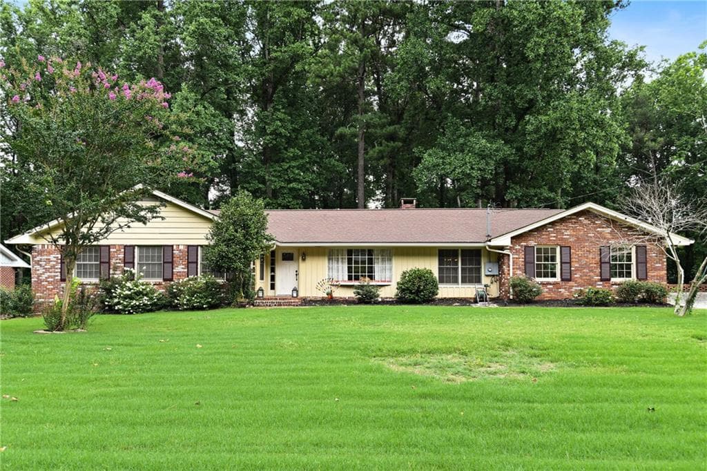 3 bedroom, 2 bathroom, 1,951 sq ft single family residence sold at 2607 Hawthorne Drive, Atlanta, GA 30345