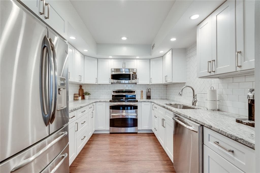 2 bedroom, 3 bathroom, 1,632 sq ft condominium sold at 44 Ivy Parkway 44, Atlanta, GA 30342