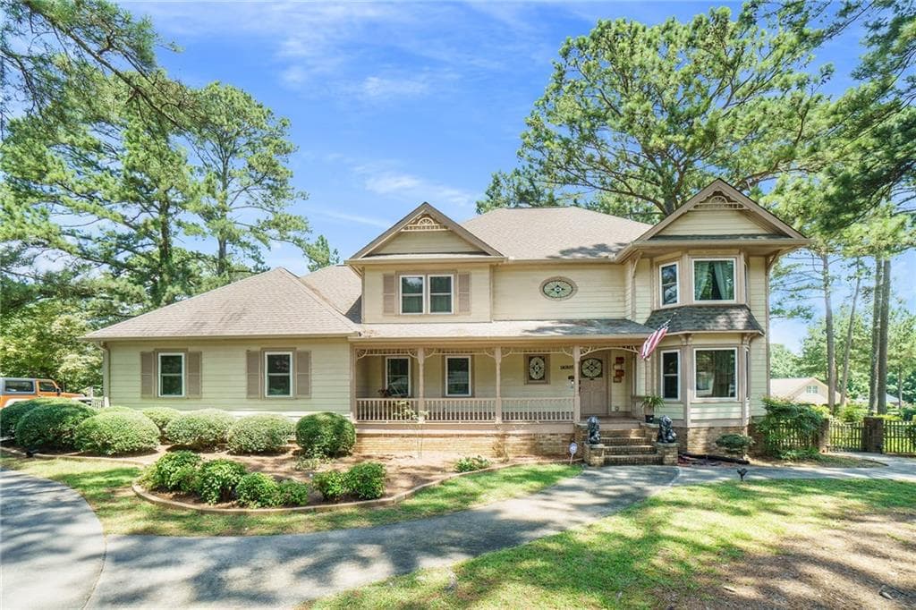 4 bedroom, 3 bathroom, 3,741 sq ft single family residence sold at 110 BEN HORTON Drive, Mcdonough, GA 30253