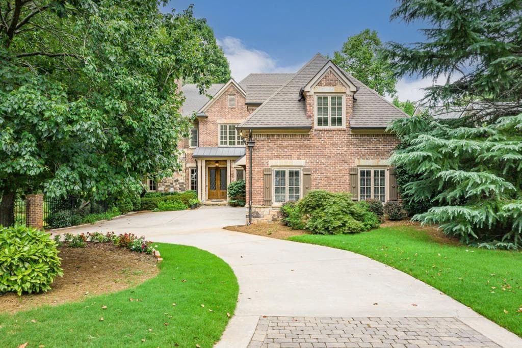 5 bedroom, 6 bathroom, 6,493 sq ft single family residence sold at 4801 E Conway Drive, Atlanta, GA 30327