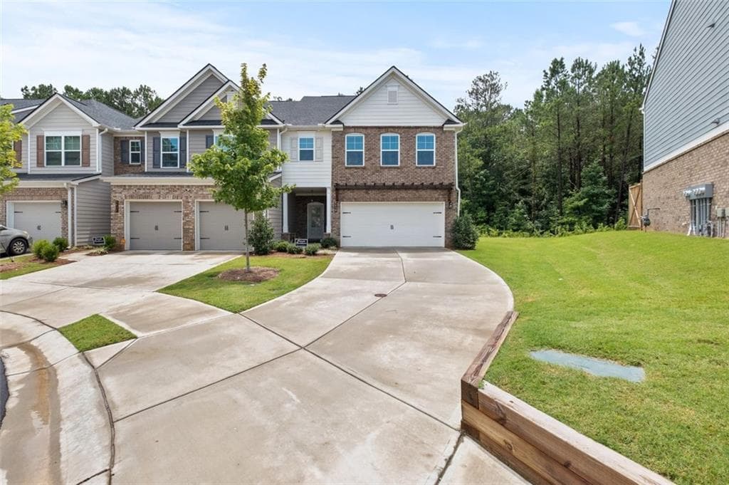 3 bedroom, 3 bathroom, 2,096 sq ft townhouse sold at 5632 Berney Circle, Powder Springs, GA 30127