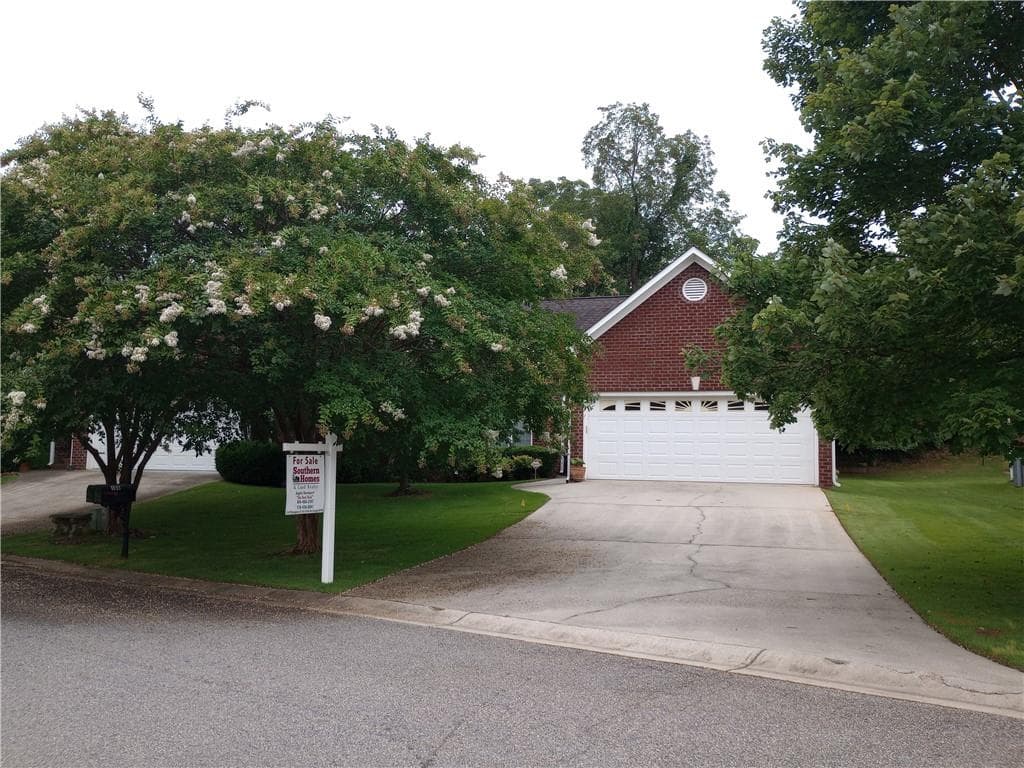 108 Flatrock Court, Athens, GA 30605 — most recent listing photo
