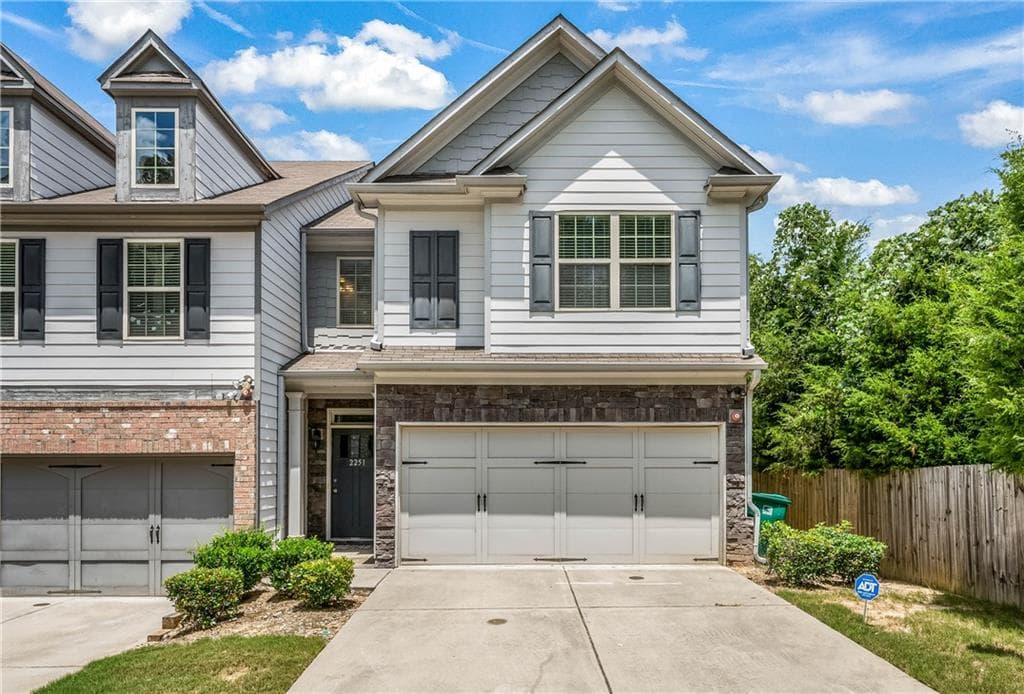 2251 Knoxhill View, Smyrna, GA 30082 — most recent listing photo
