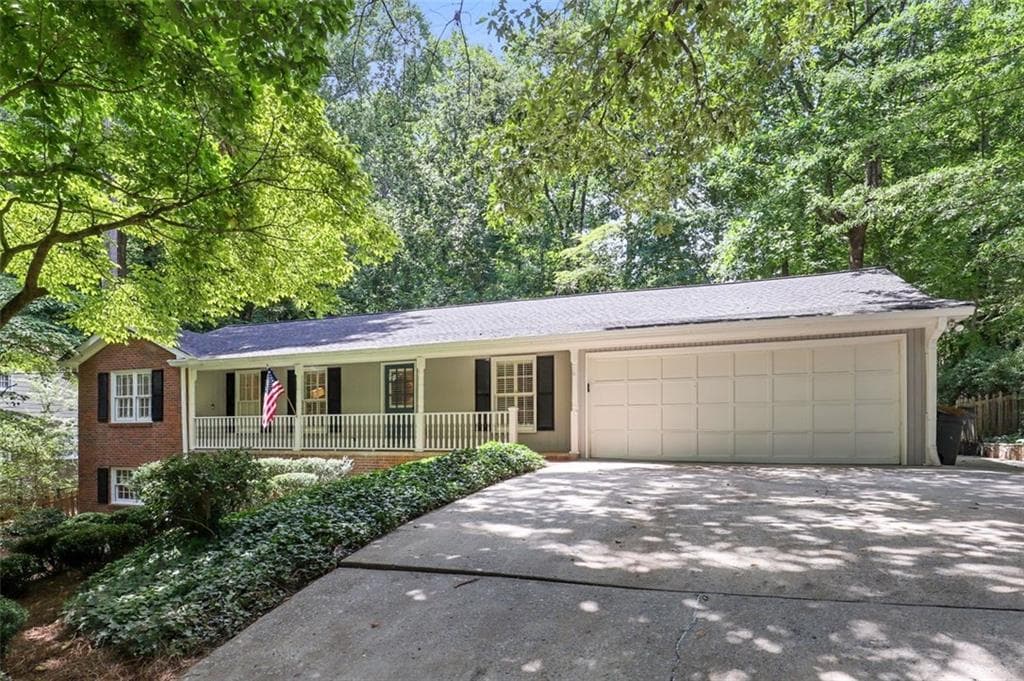 24 Brandon Ridge Drive, Sandy Springs, GA 30328 — most recent listing photo
