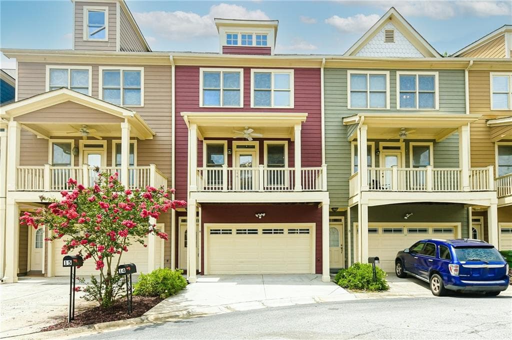 4 bedroom, 4 bathroom, 1,610 sq ft townhouse sold at 1079 Marietta Boulevard 14, Atlanta, GA 30318