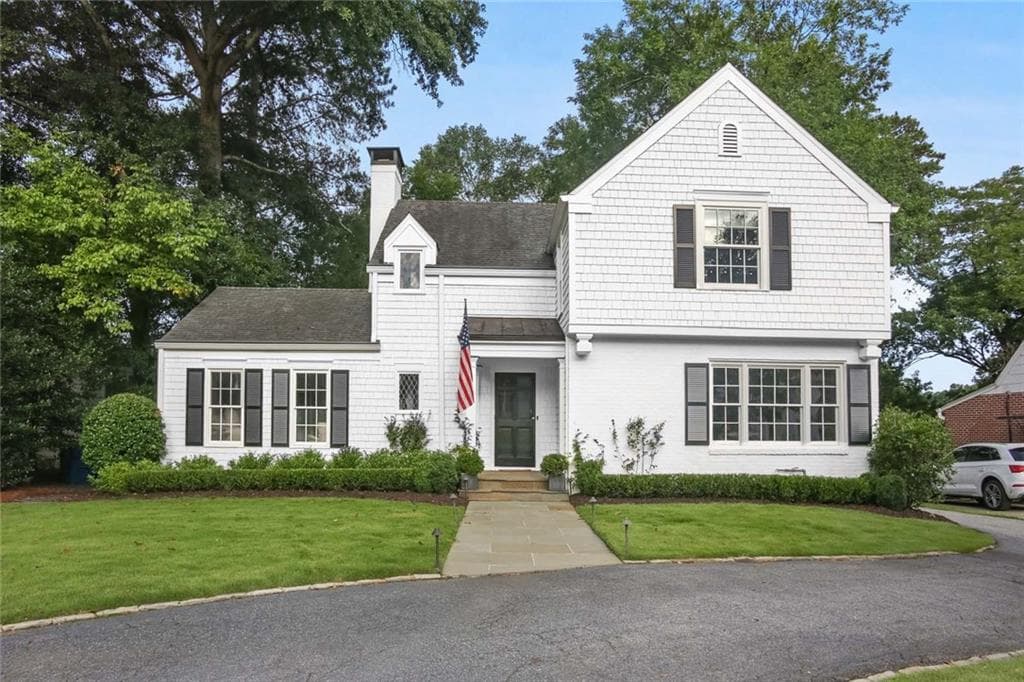 4 bedroom, 4 bathroom, 3,617 sq ft single family residence sold at 2300 Havenridge Drive, Atlanta, GA 30305