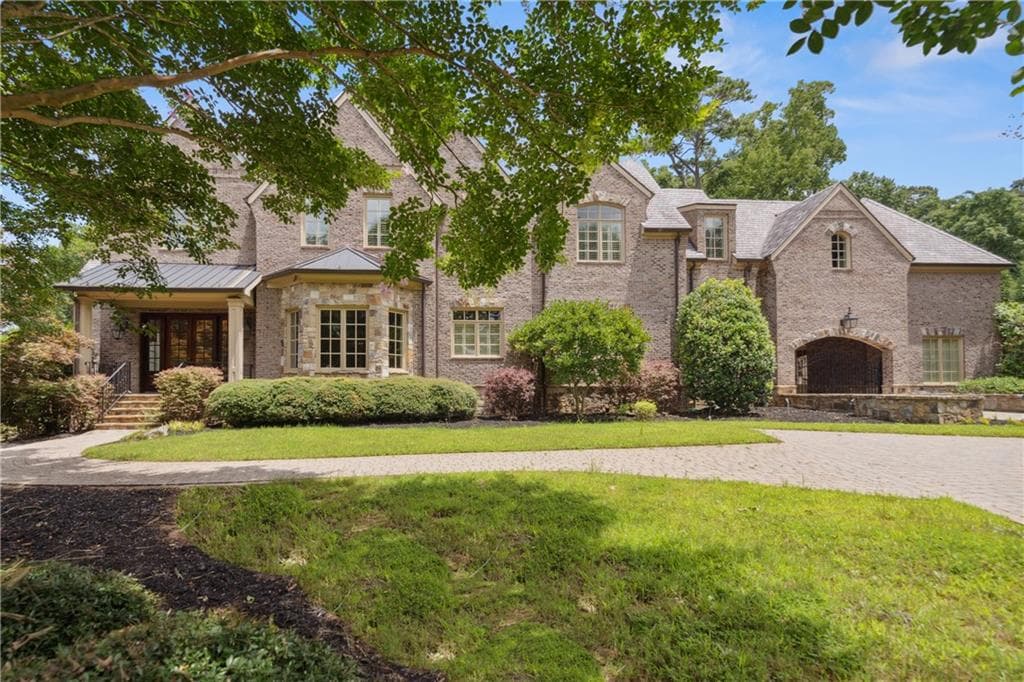 8 bedroom, 12 bathroom, 12,880 sq ft single family residence sold at 4727 Polo Lane, Atlanta, GA 30339