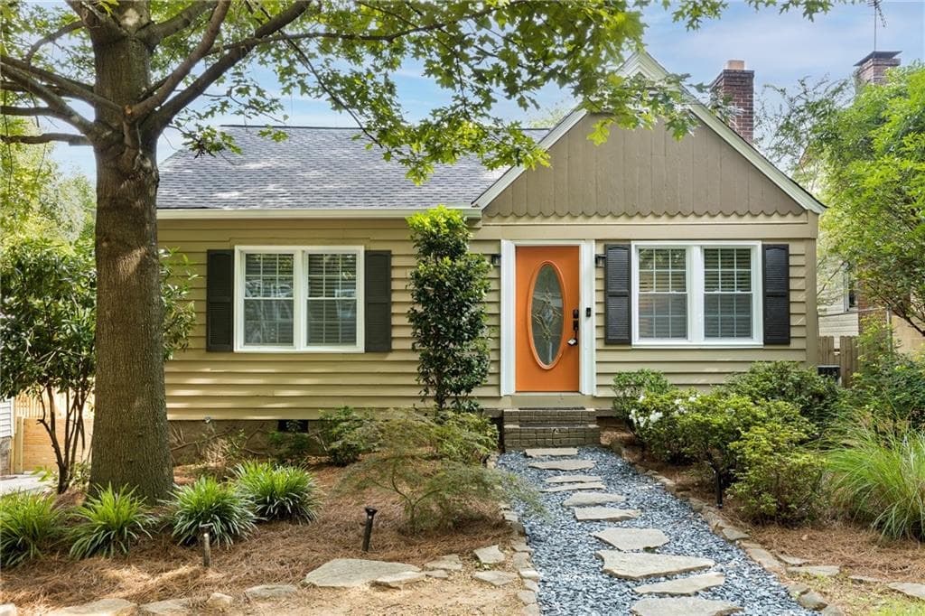 3 bedroom, 2 bathroom, 1,232 sq ft single family residence sold at 1052 Faith Avenue, Atlanta, GA 30316