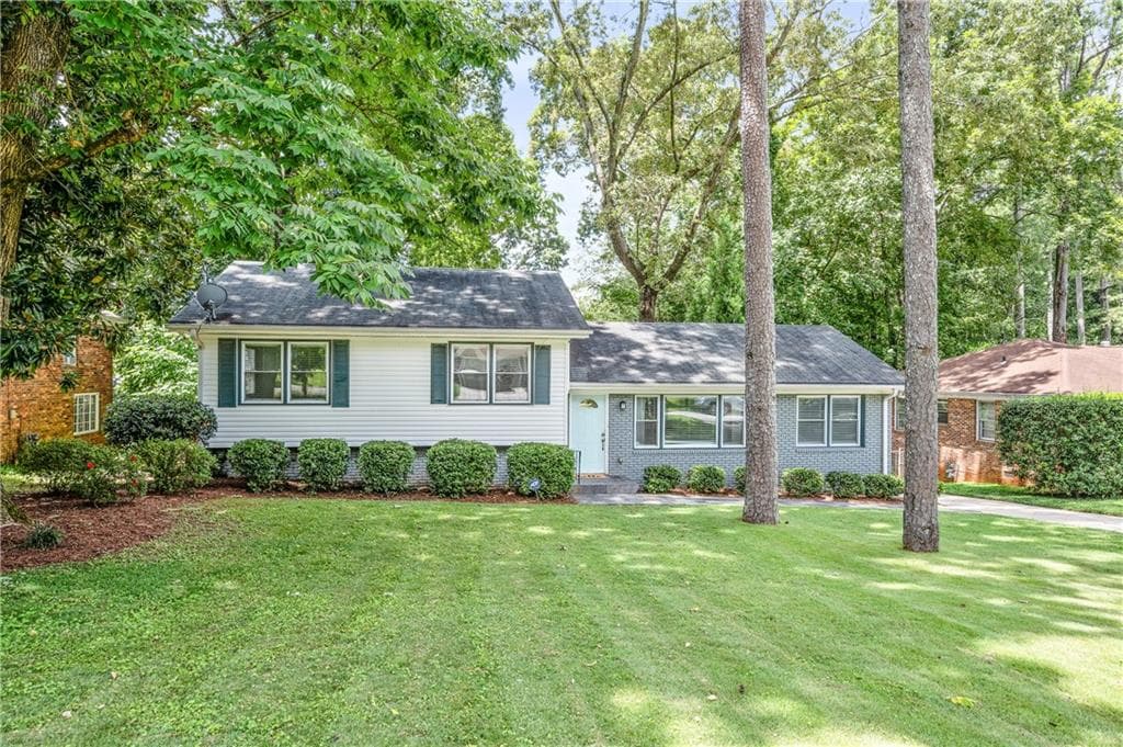 1465 Thomas Road, Decatur, GA 30030 — most recent listing photo