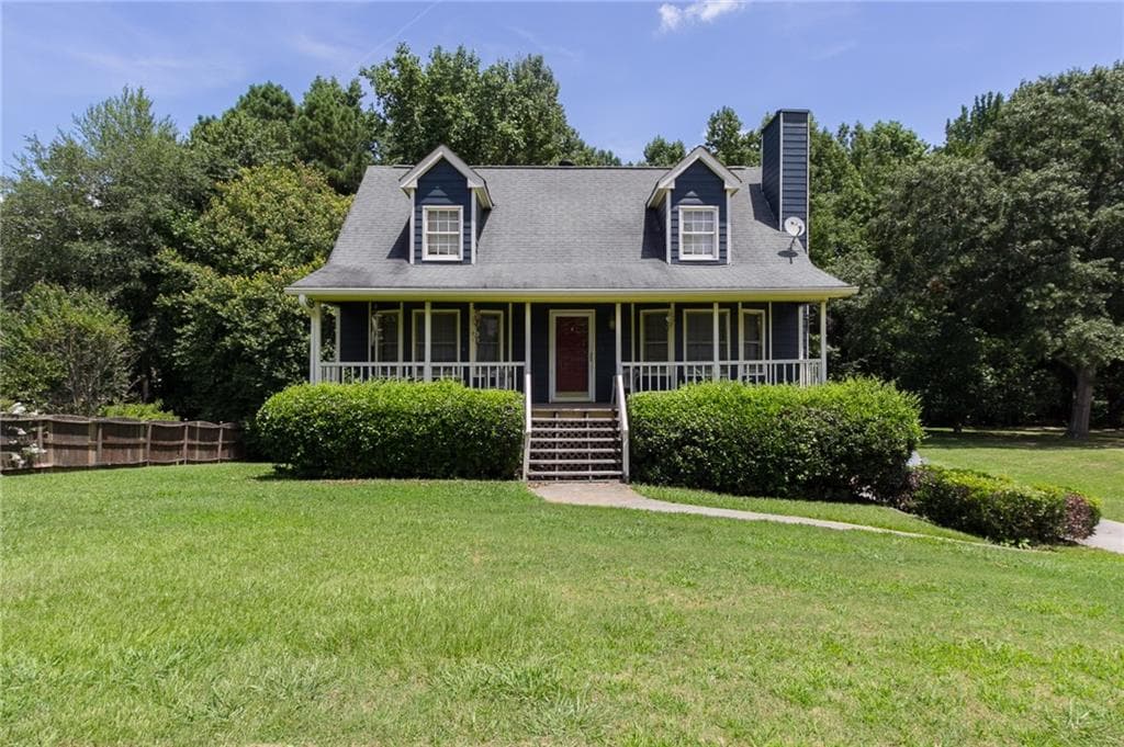 3 bedroom, 2 bathroom, 1,364 sq ft single family residence sold at 704 Wilkes Drive, Loganville, GA 30052
