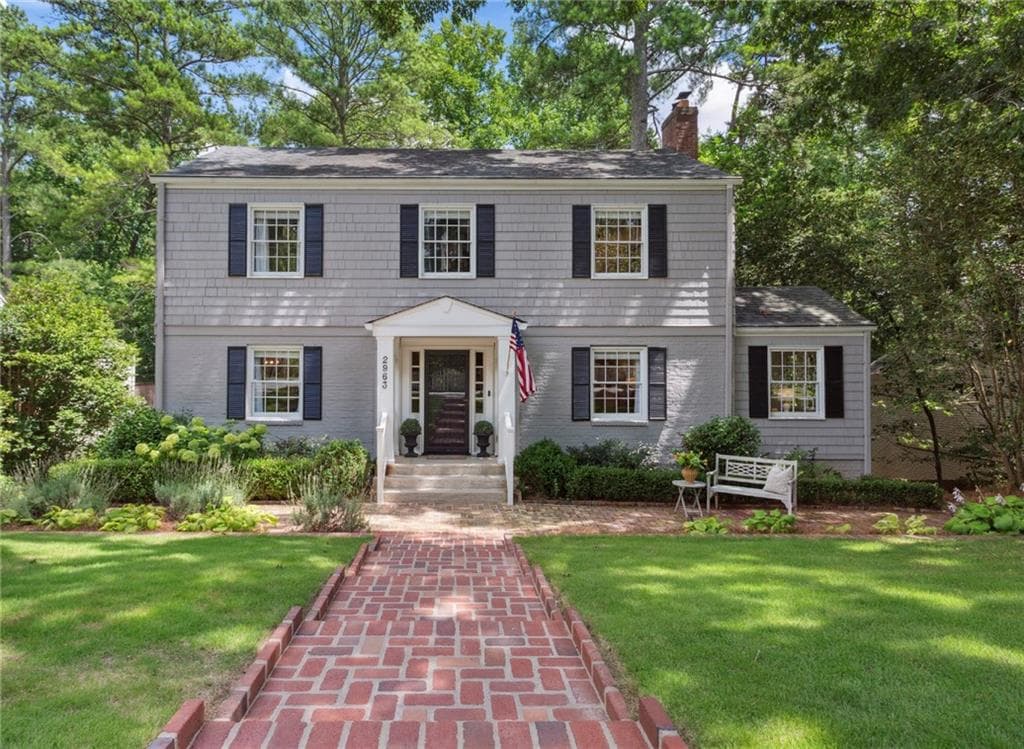 3 bedroom, 3 bathroom, 3,264 sq ft single family residence sold at 2963 Dale Drive, Atlanta, GA 30305
