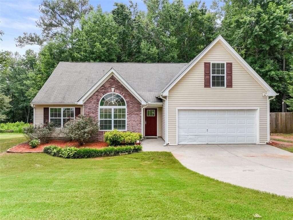 819 KENWOOD Lane, Winder, GA 30680 — most recent listing photo